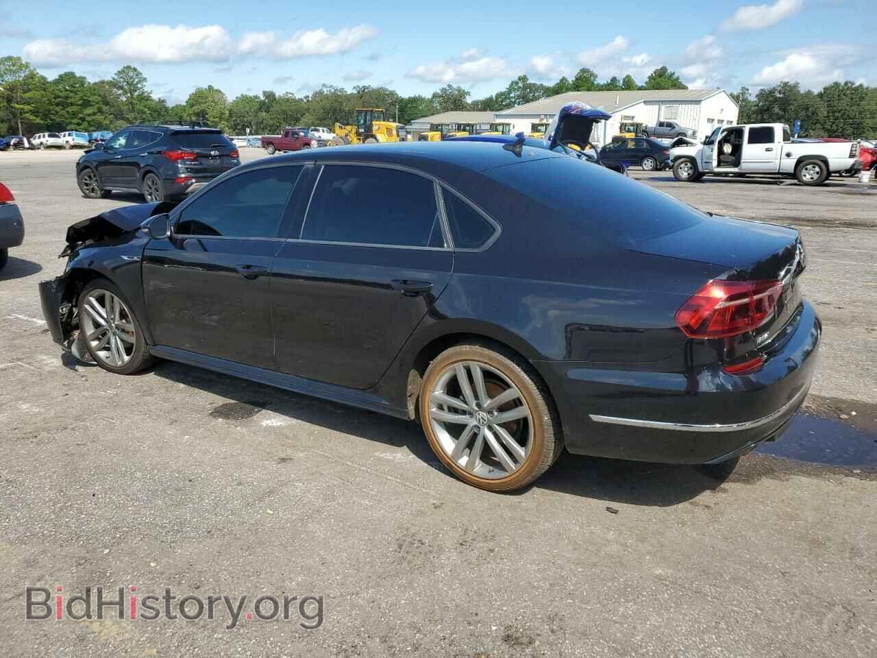 2018 VOLKSWAGEN PASSAT - VIN: 1VWAA7A33JC041237 - Фото 2