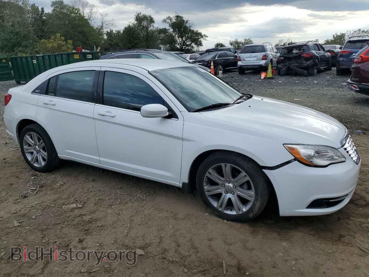 2013 CHRYSLER 200 - VIN: 1C3CCBAB8DN761131 - Фото 4