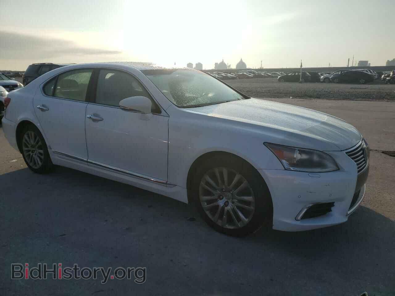 2013 LEXUS LS460 - VIN: JTHBL5EF0D5118695 - Photo 4