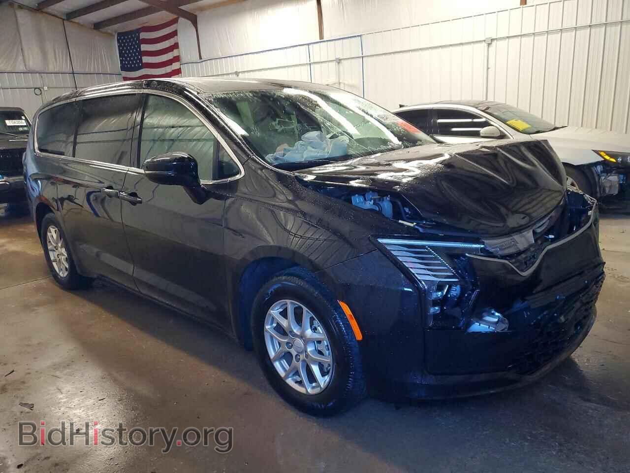 2027 CHRYSLER PACIFICA - VIN: 2C4RC1BG1VR552750 - Photo 4