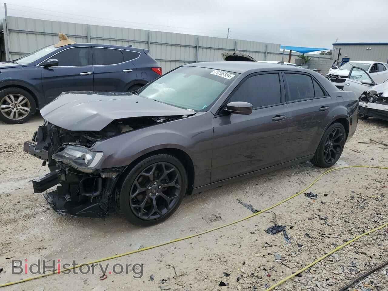 Фотография 2C3CCABG3KH516022 - CHRYSLER 300 2019