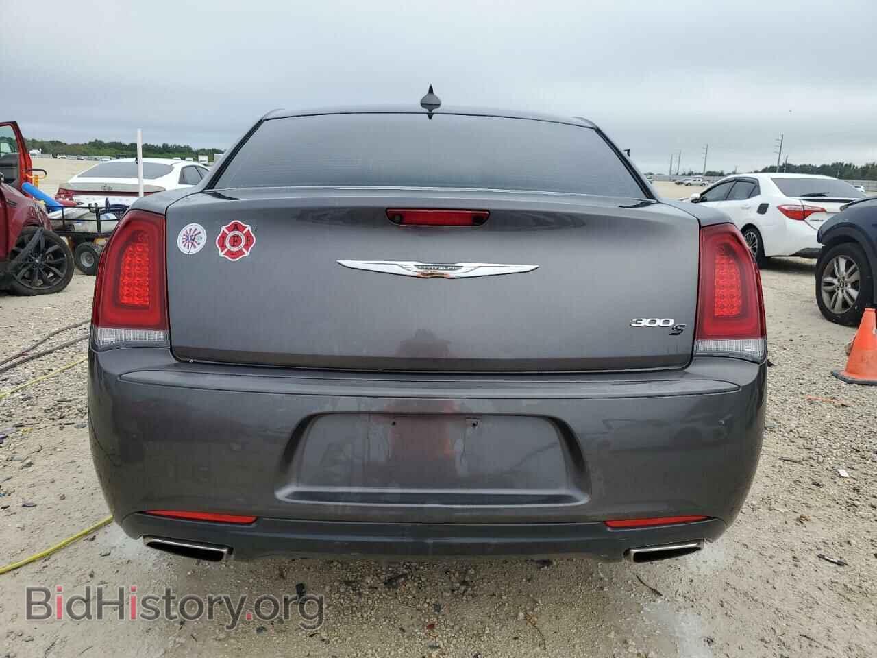 2019 CHRYSLER 300 - VIN: 2C3CCABG3KH516022 - Фото 6