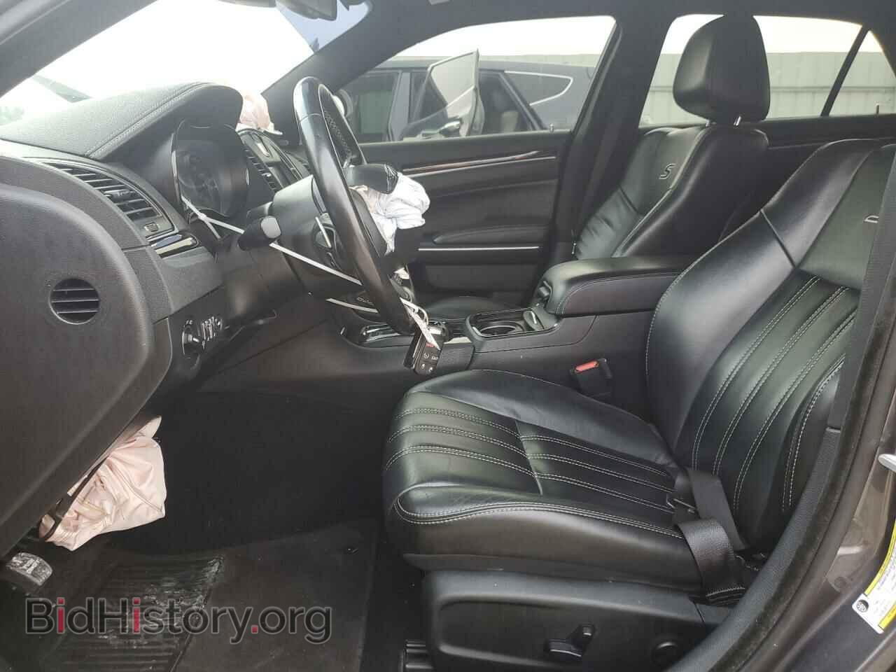 2019 CHRYSLER 300 - VIN: 2C3CCABG3KH516022 - Фото 7