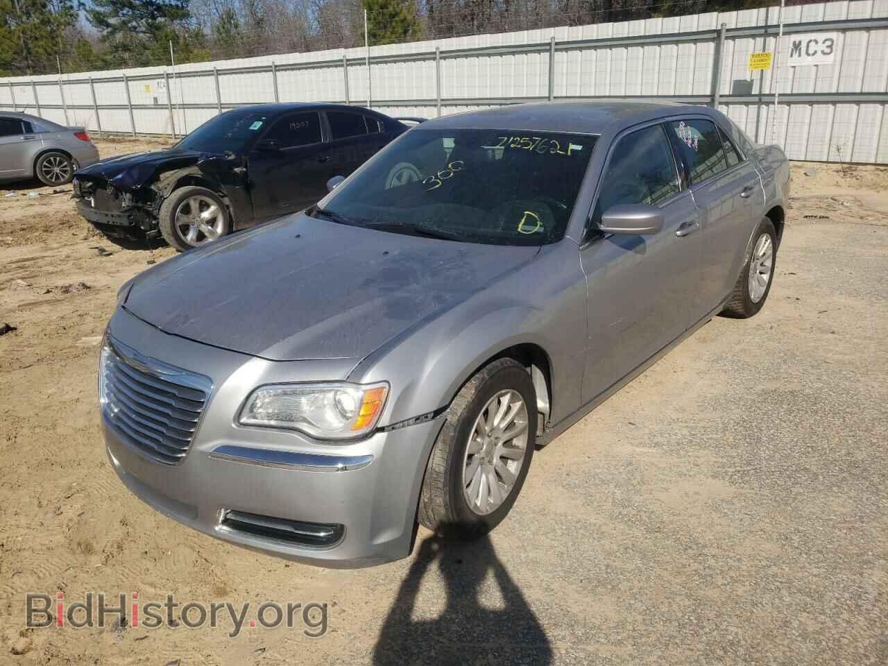 2014 CHRYSLER 300 - VIN: 2C3CCAAG2EH128088 - Фото 2