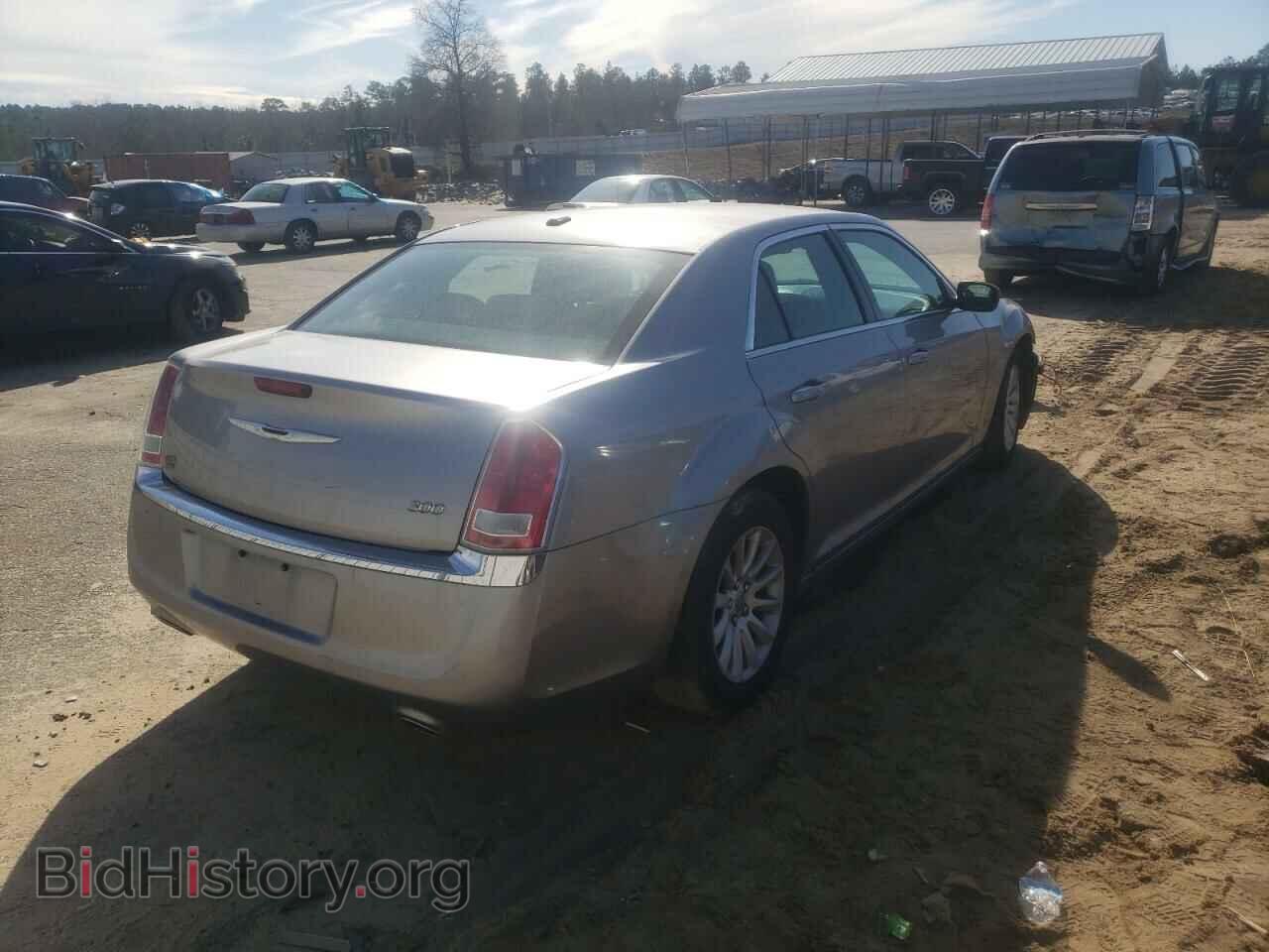 2014 CHRYSLER 300 - VIN: 2C3CCAAG2EH128088 - Фото 4