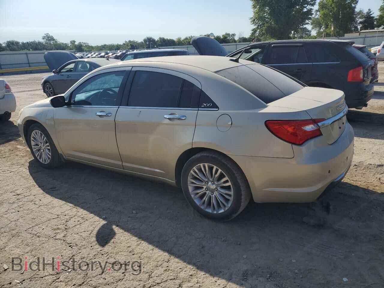 2011 CHRYSLER 200 - VIN: 1C3BC2FG0BN519592 - Фото 2