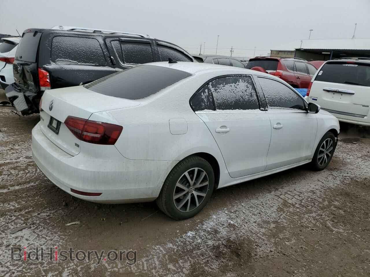 2017 VOLKSWAGEN JETTA - VIN: 3VWDB7AJ8HM335377 - Фото 3