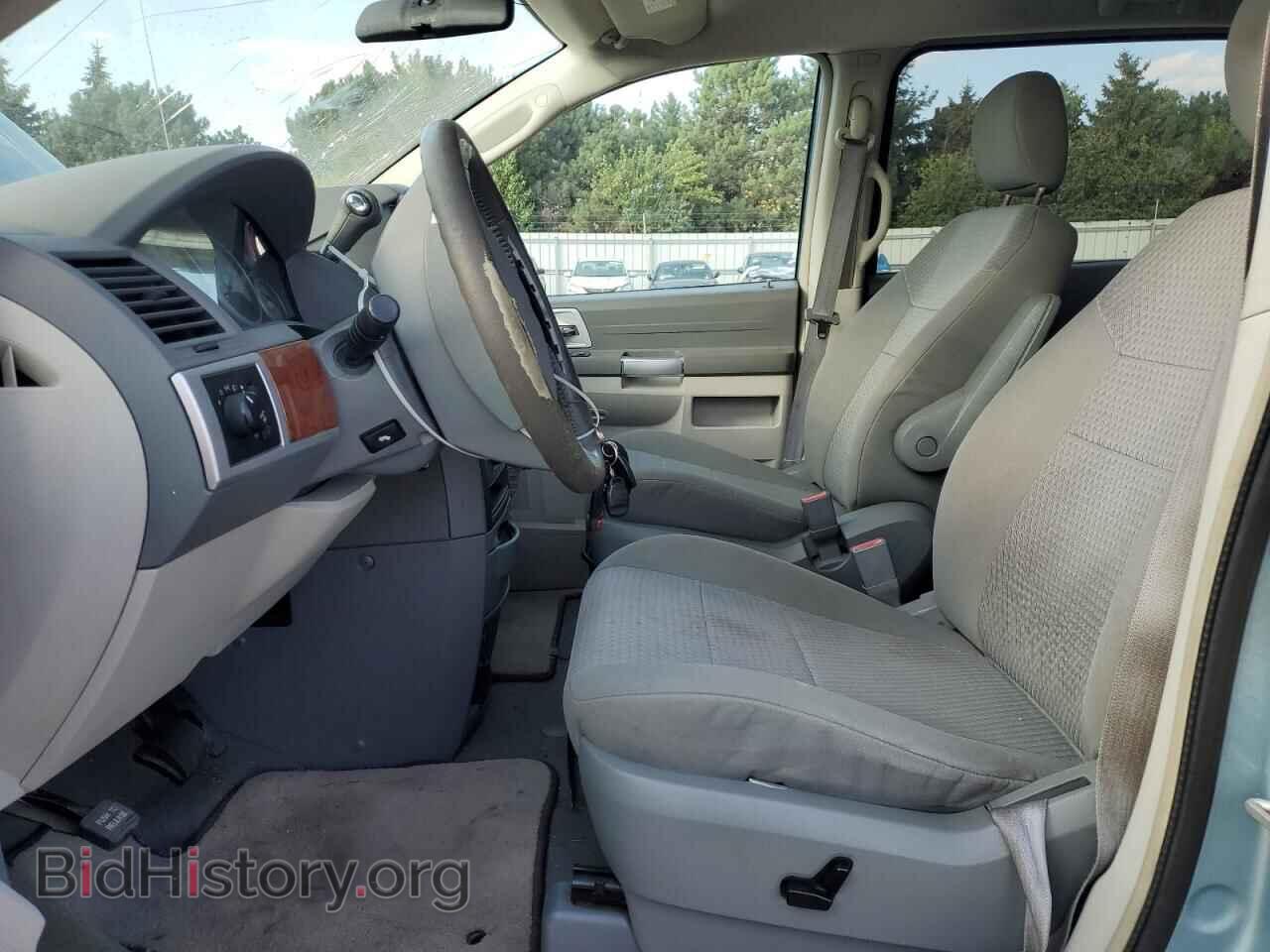 2008 CHRYSLER MINIVAN - VIN: 2A8HR54PX8R750609 - Фото 7