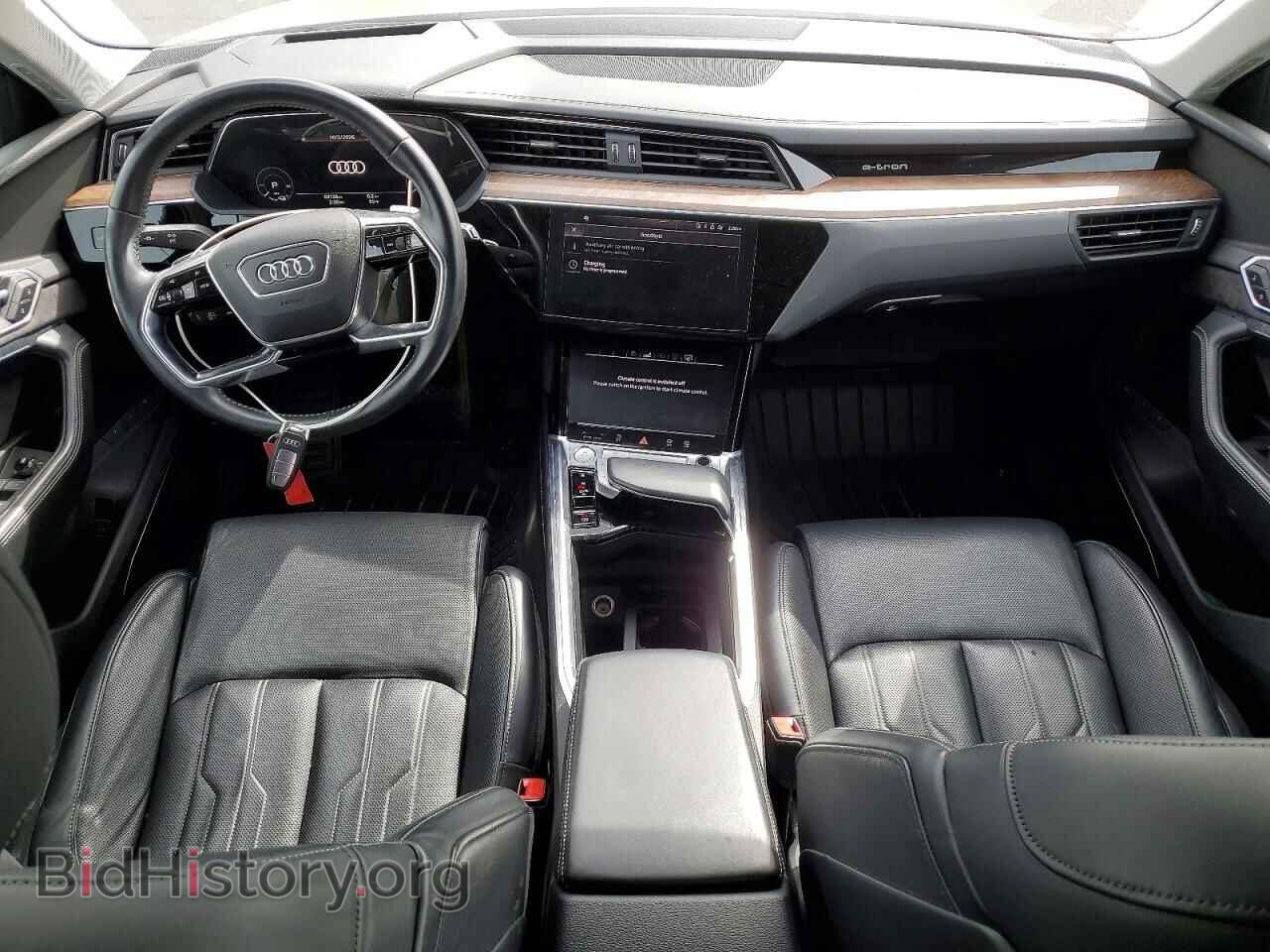 2019 AUDI E-TRON - VIN: WA1VABGEXKB019009 - Photo 8