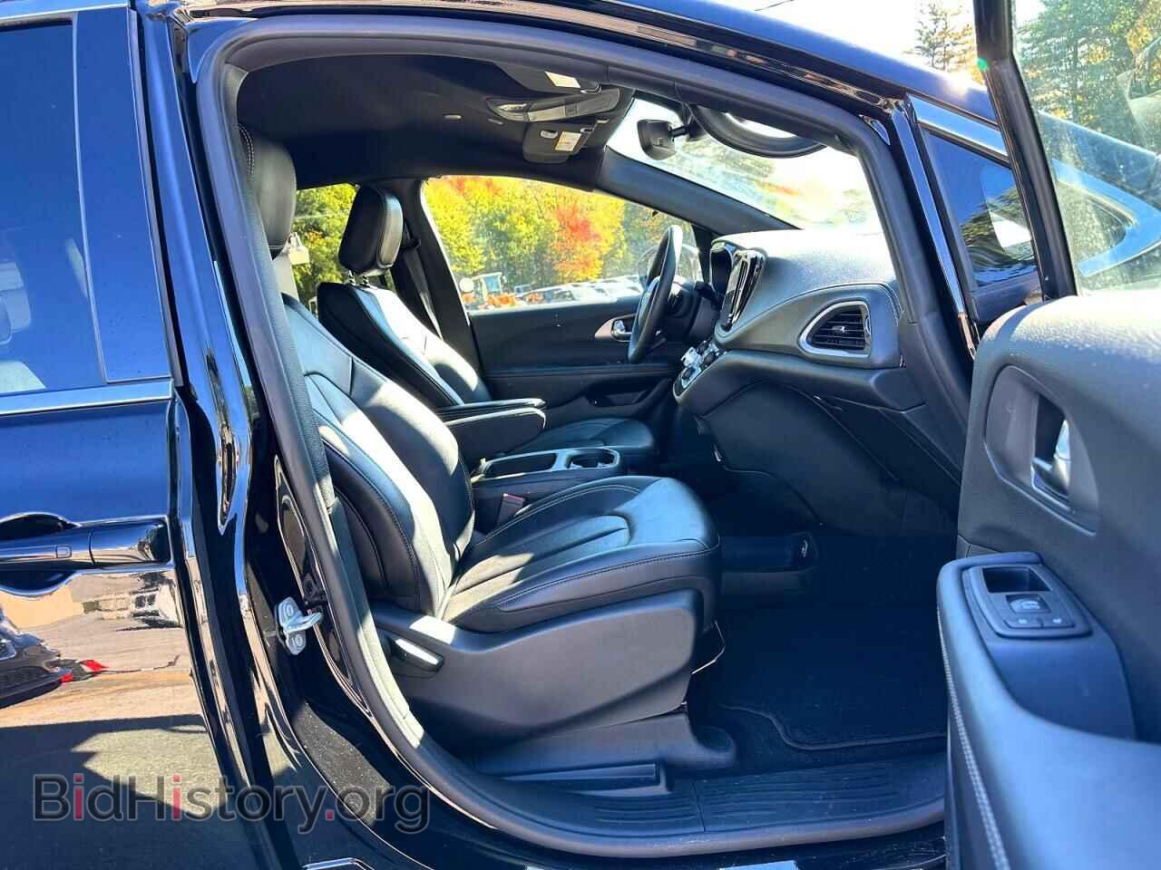 2025 CHRYSLER PACIFICA - VIN: 2C4RC1S70SR572967 - Фото 6