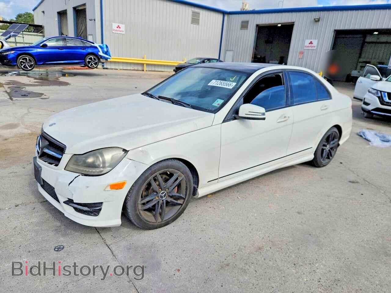 Фотография WDDGF8BB9CA724977 - MERCEDES-BENZ C-CLASS 2012