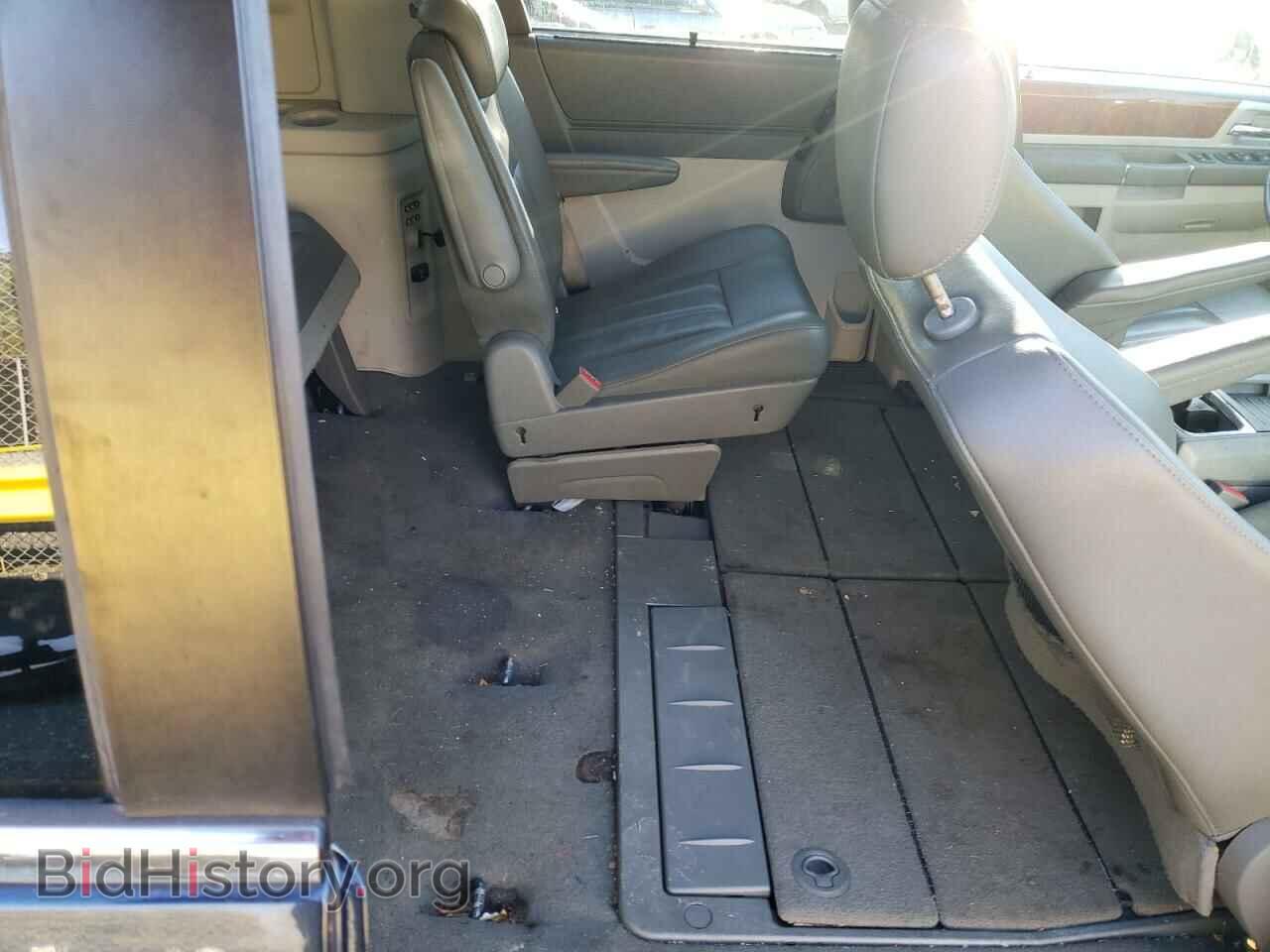 2009 CHRYSLER MINIVAN - VIN: 2A8HR54159R550332 - Фото 6