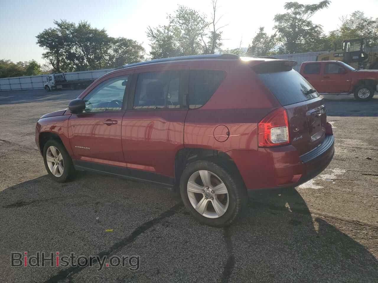 2013 JEEP COMPASS - VIN: 1C4NJDEB0DD206891 - Photo 2