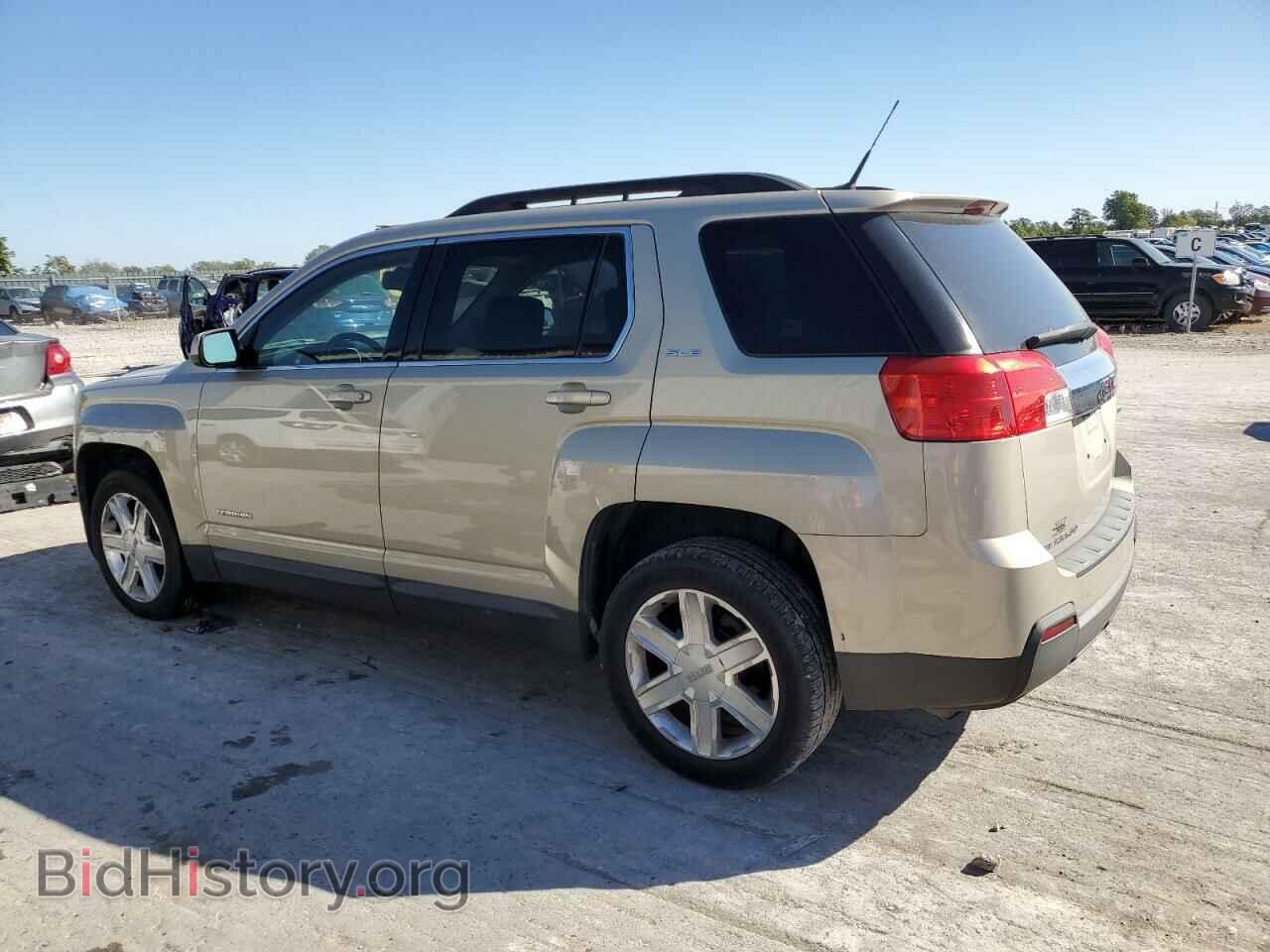 2011 GMC TERRAIN - VIN: 2CTALSEC7B6394542 - Photo 2