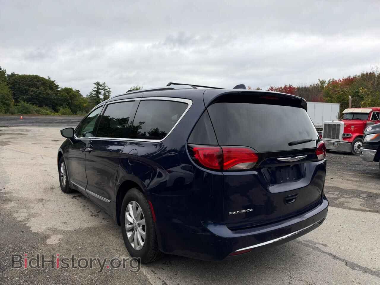 2019 CHRYSLER PACIFICA - VIN: 2C4RC1BG0KR552637 - Фото 3