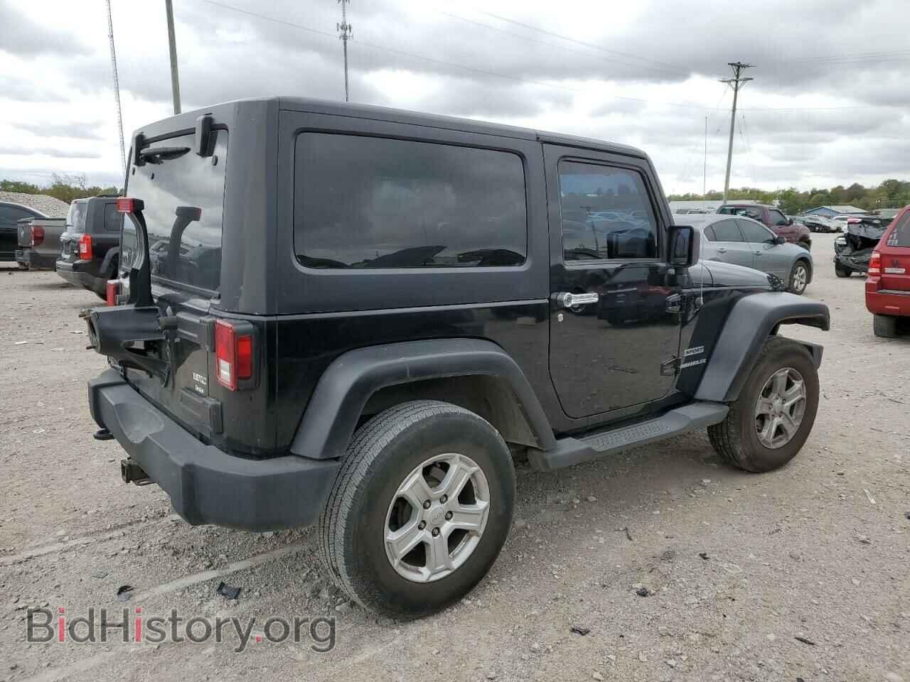 2011 JEEP WRANGLER - VIN: 1J4AA2D1XBL563374 - Фото 3