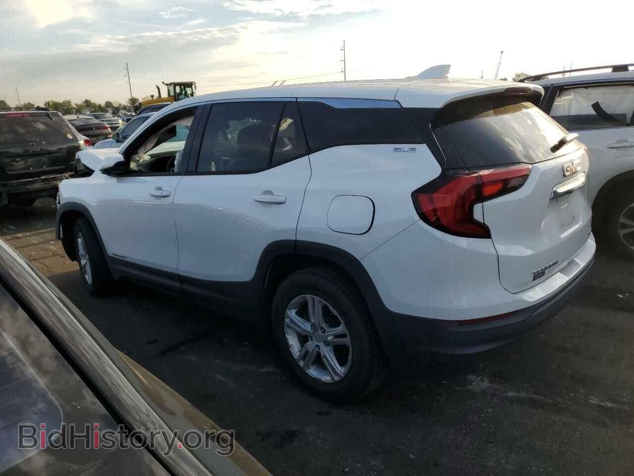 2018 GMC TERRAIN - VIN: 3GKALTEV0JL143167 - Фото 2