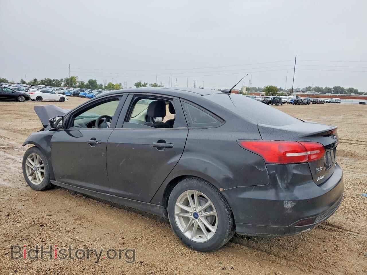 2016 Ford FOCUS (VIN 1FADP3F23GL403122) — photo 2 of 14