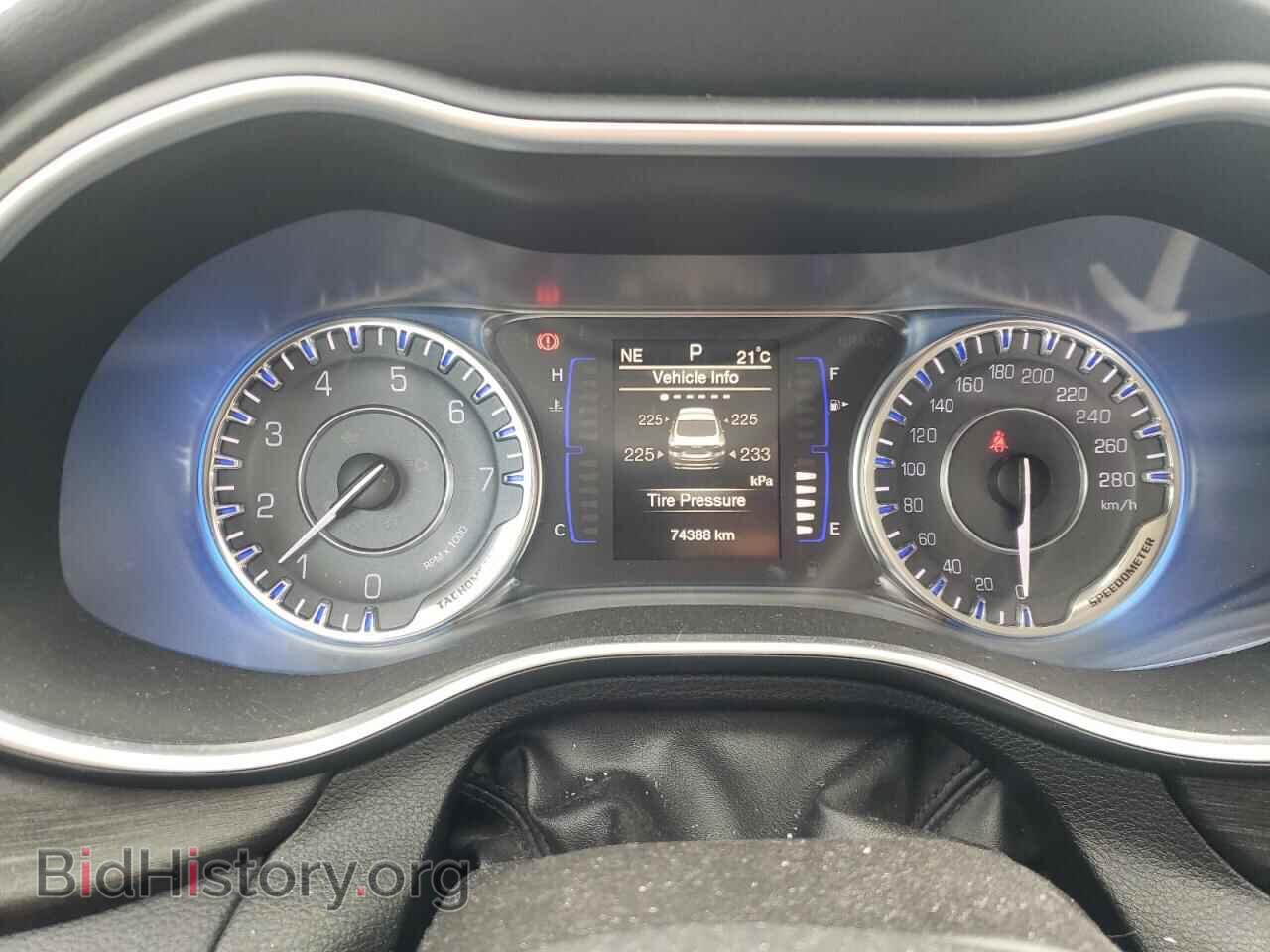 2016 CHRYSLER 200 - VIN: 1C3CCCAB3GN140423 - Фото 9