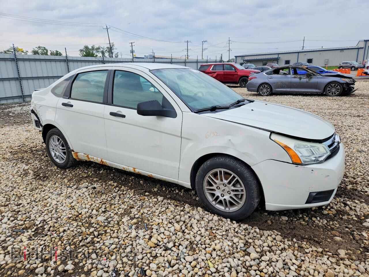 2011 FORD FOCUS - VIN: 1FAHP3FN5BW136990 - Photo 4