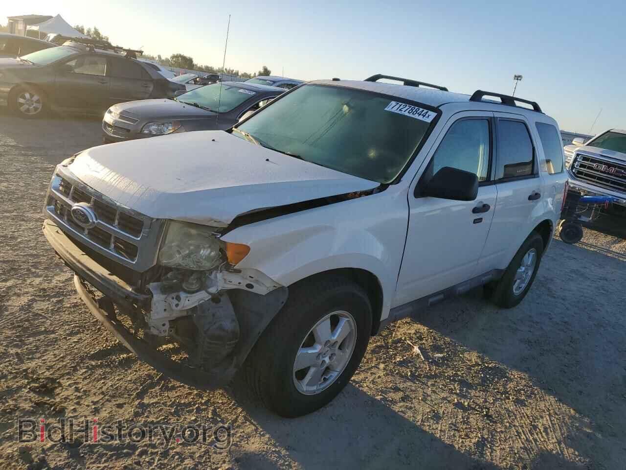 Фотография 1FMCU0D72BKB79802 - FORD ESCAPE 2011