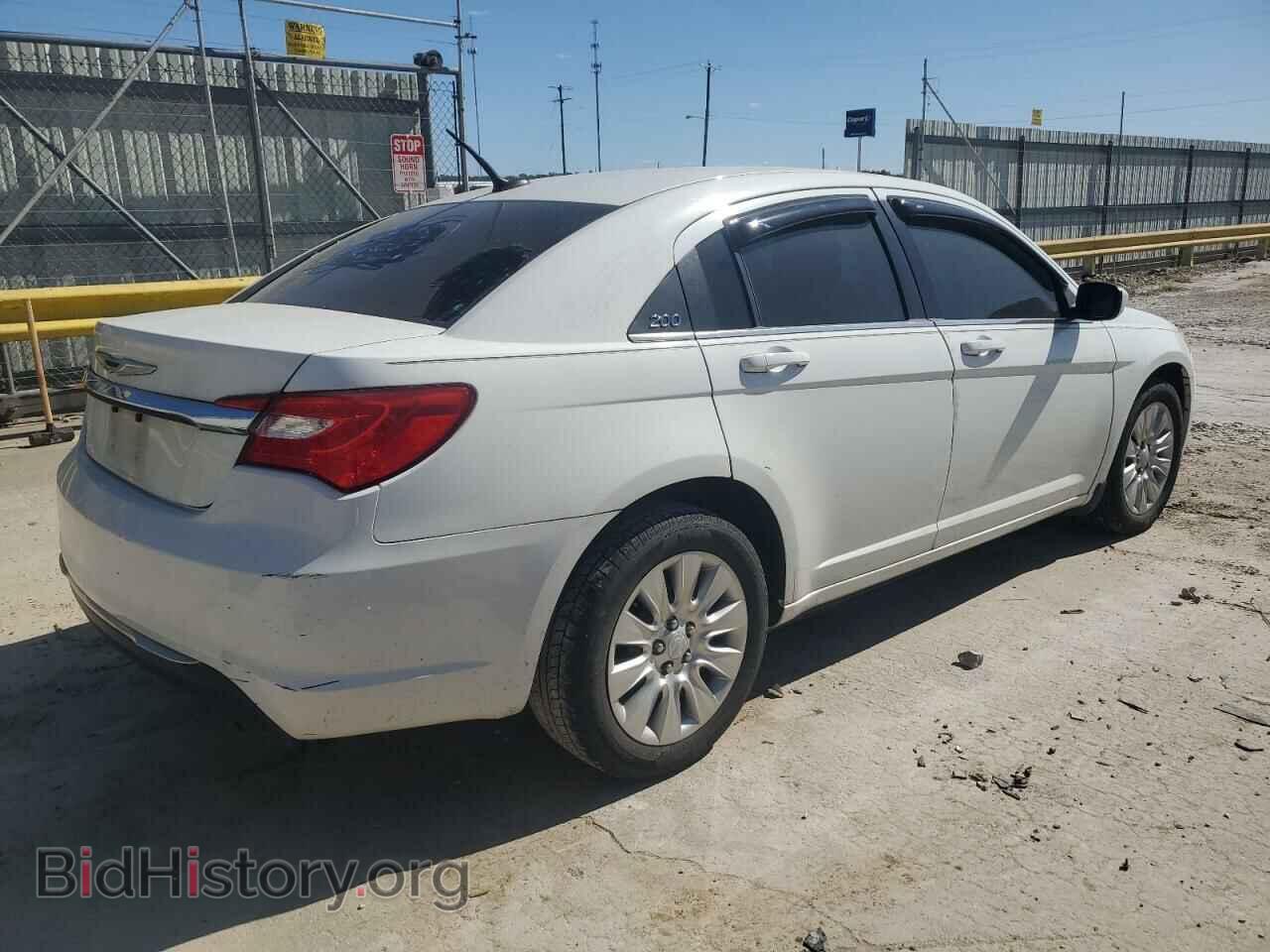2012 CHRYSLER 200 - VIN: 1C3CCBAB3CN321011 - Фото 3