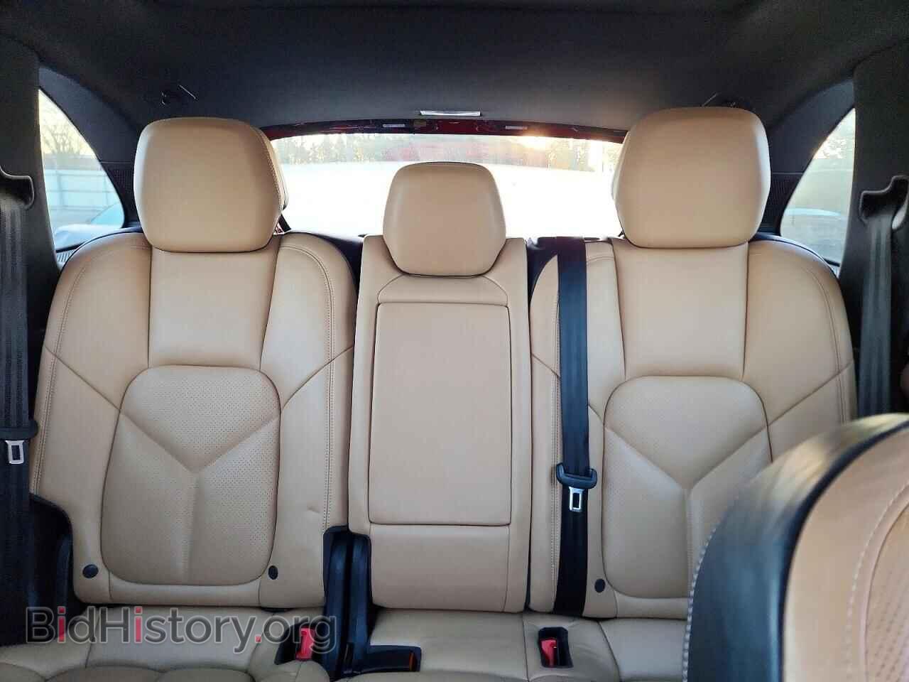 2018 PORSCHE CAYENNE - VIN: WP1AA2A21JKA01921 - Фото 10