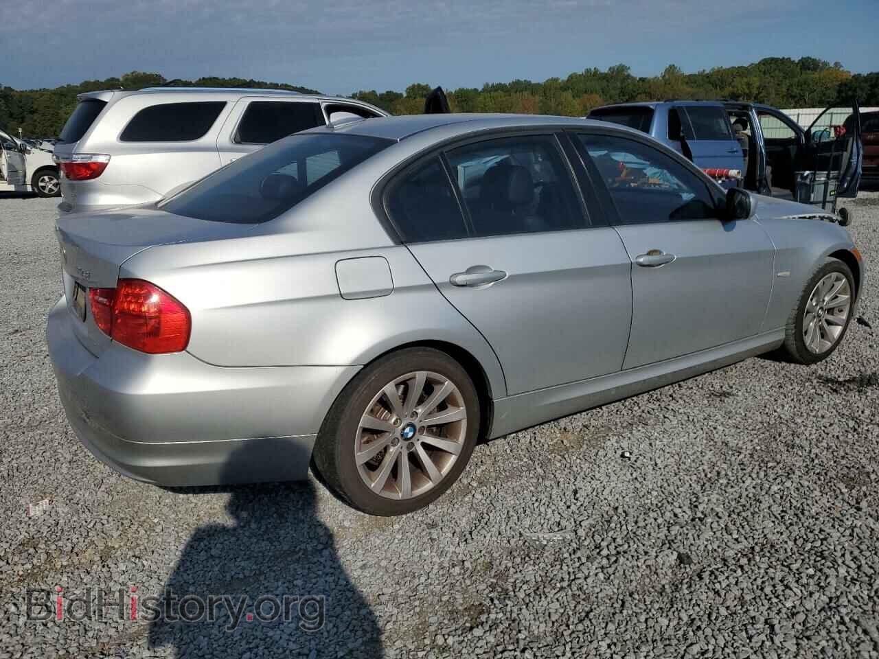 2011 BMW 3 SERIES - VIN: WBAPH7C5XBE851586 - Фото 3