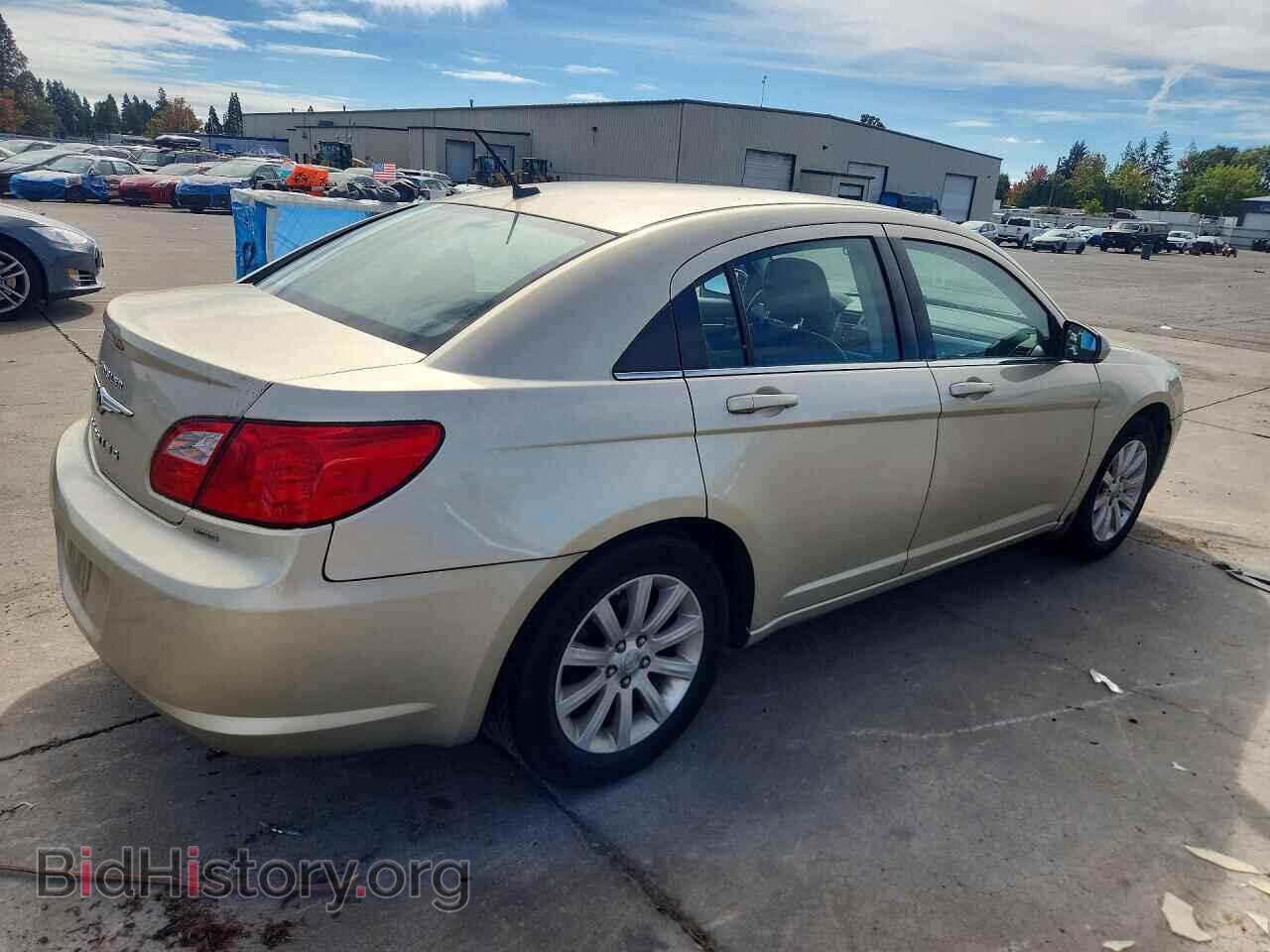 2010 CHRYSLER SEBRING - VIN: 1C3CC5FB5AN111727 - Photo 3