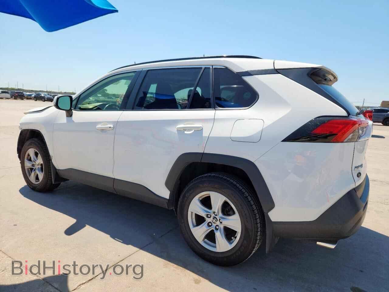2020 TOYOTA RAV4 - VIN: JTMP1RFV0LD529867 - Фото 2