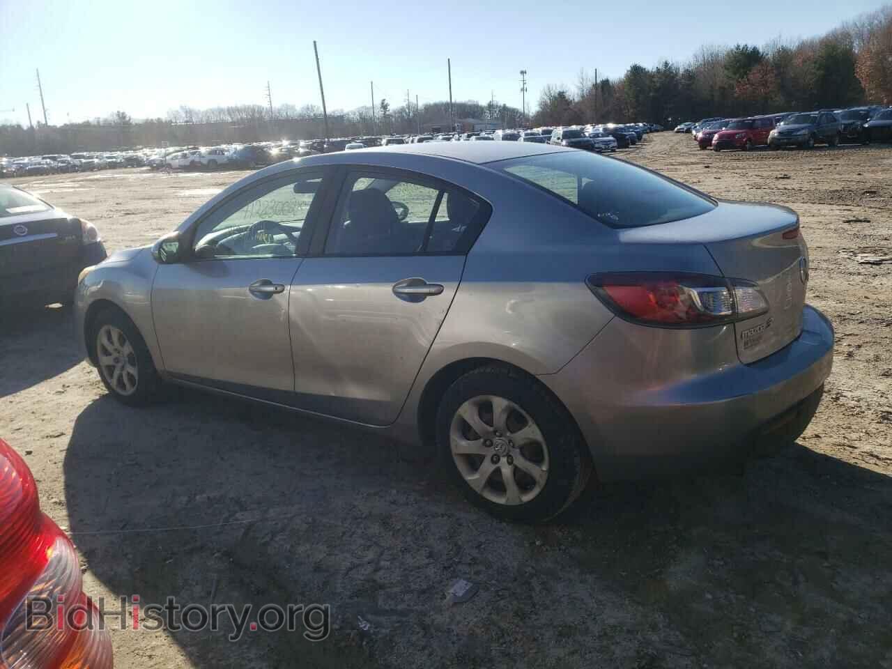 2011 MAZDA 3 - VIN: JM1BL1UG0B1399101 - Фото 2