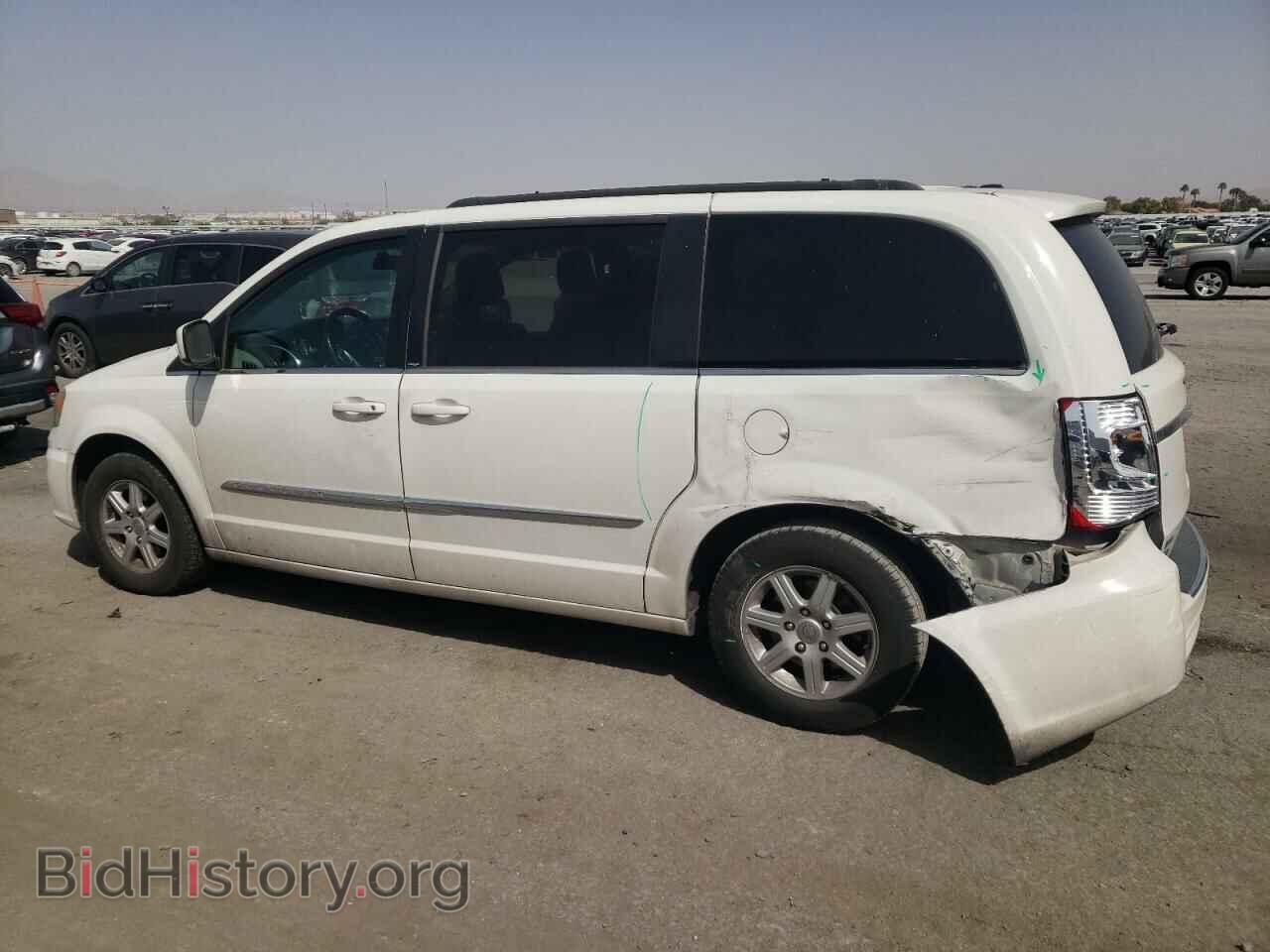 2011 CHRYSLER MINIVAN - VIN: 2A4RR5DG9BR665547 - Фото 2