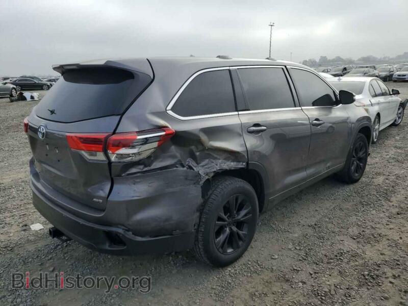 2018 Toyota HIGHLANDER (VIN 5TDBZRFHXJS811237) — фото 3 из 12