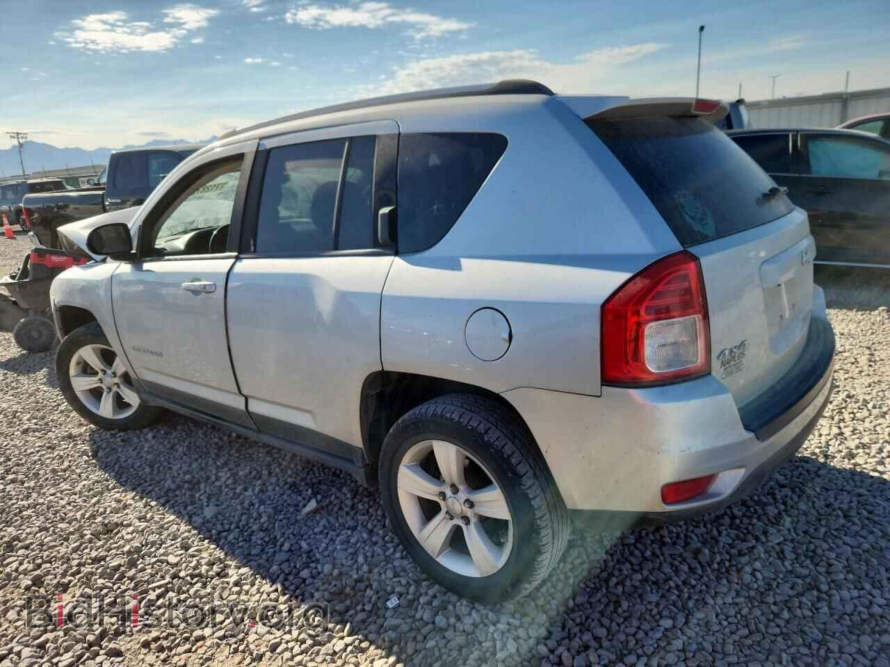 2012 JEEP COMPASS - VIN: 1C4NJDEB6CD509690 - Фото 2
