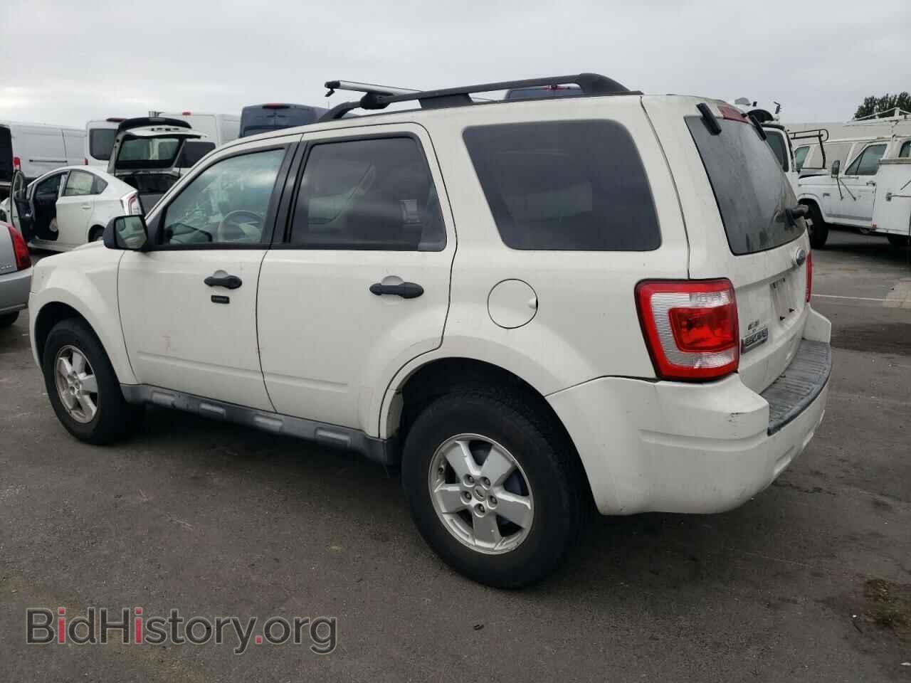 2010 FORD ESCAPE - VIN: 1FMCU0DG6AKB61916 - Фото 2