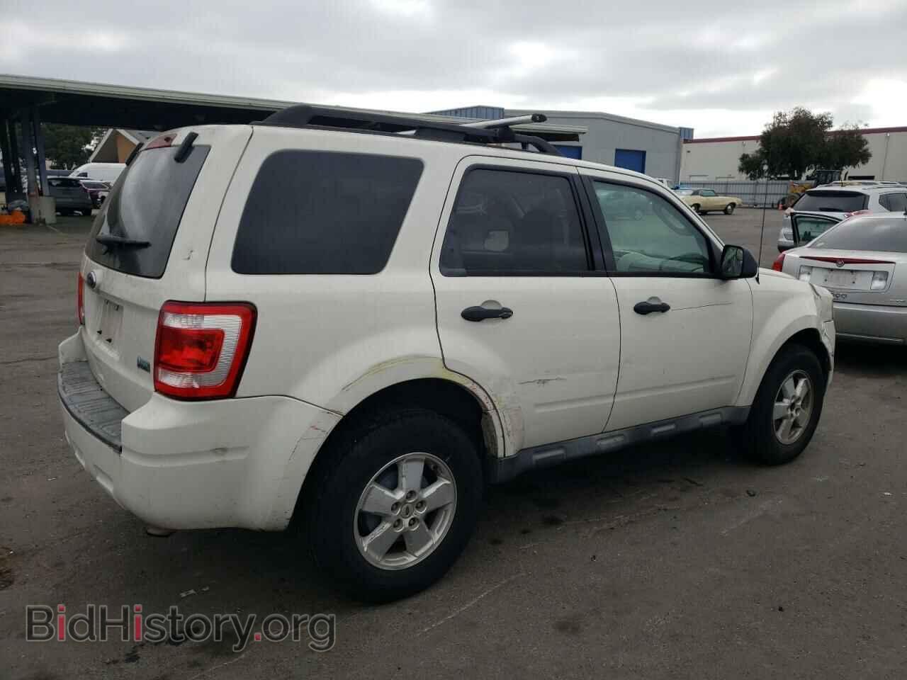 2010 FORD ESCAPE - VIN: 1FMCU0DG6AKB61916 - Фото 3