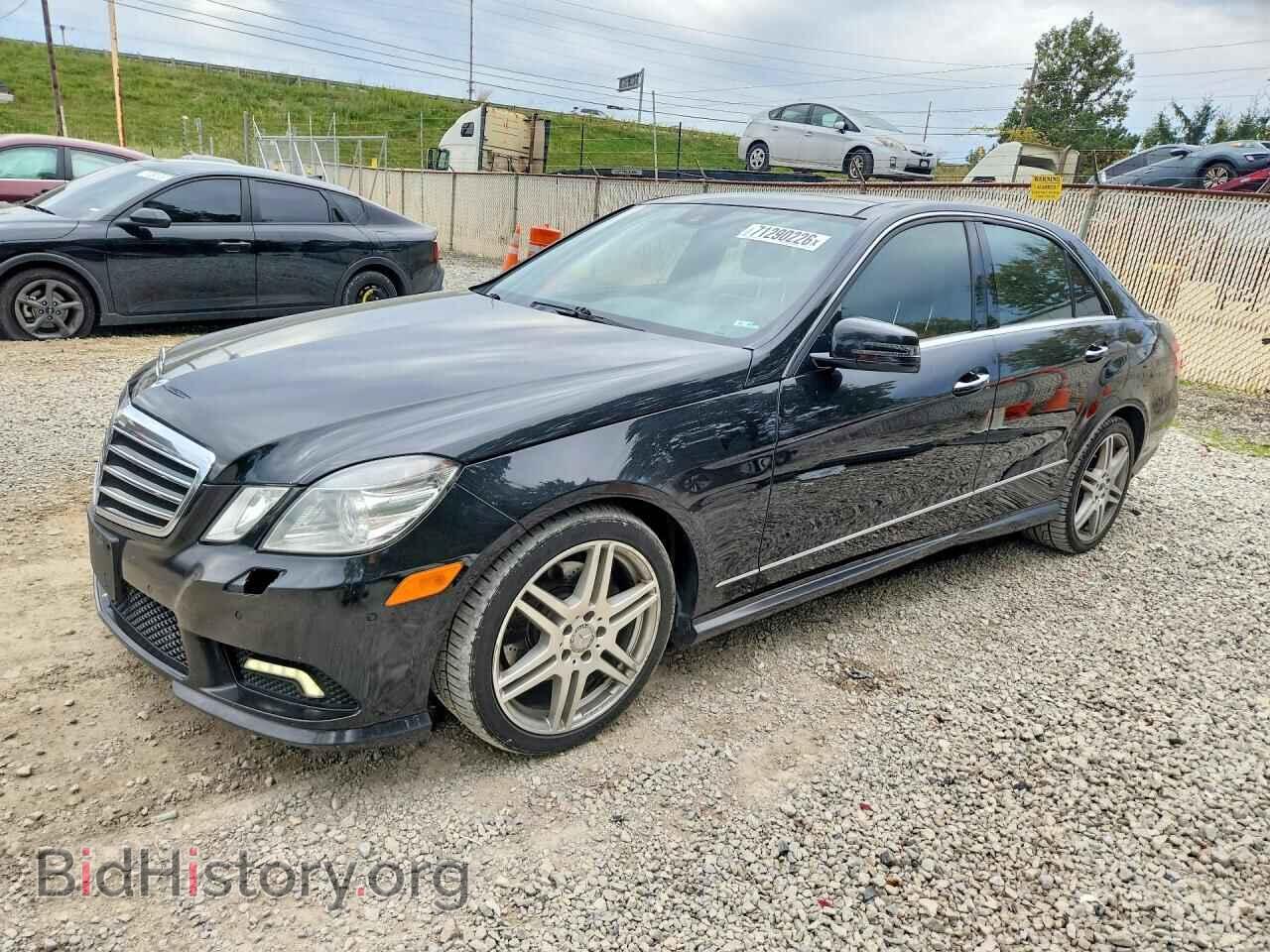Photo WDDHF8HB0AA217099 - MERCEDES-BENZ E-CLASS 2010