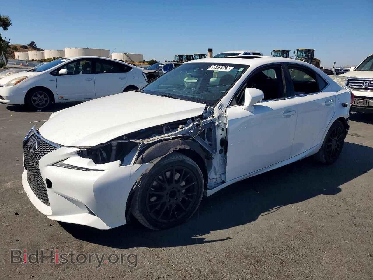 Фотография JTHBE1D24E5012236 - LEXUS IS 2014