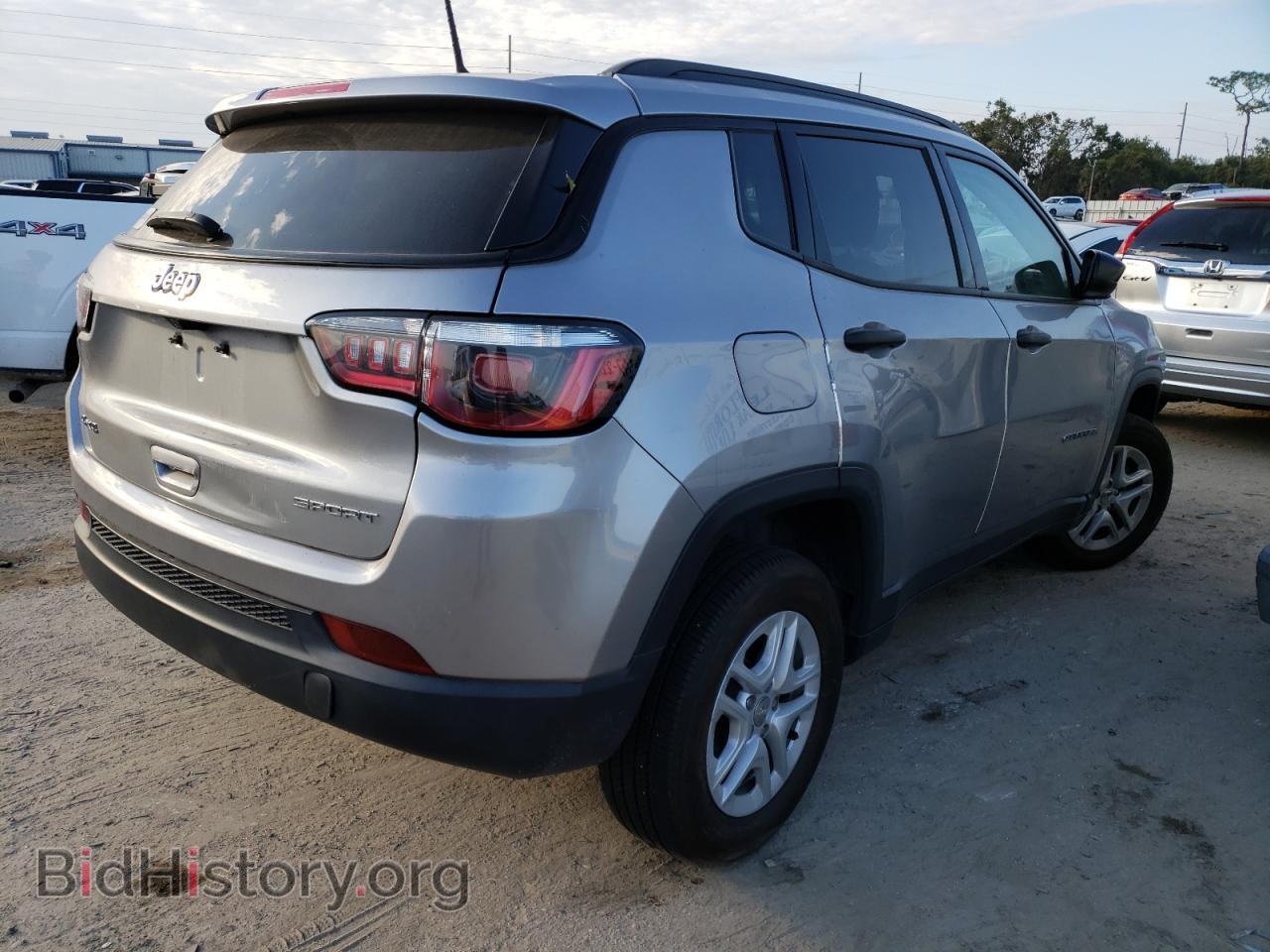 2017 JEEP COMPASS - VIN: 3C4NJDAB8HT668041 - Фото 3