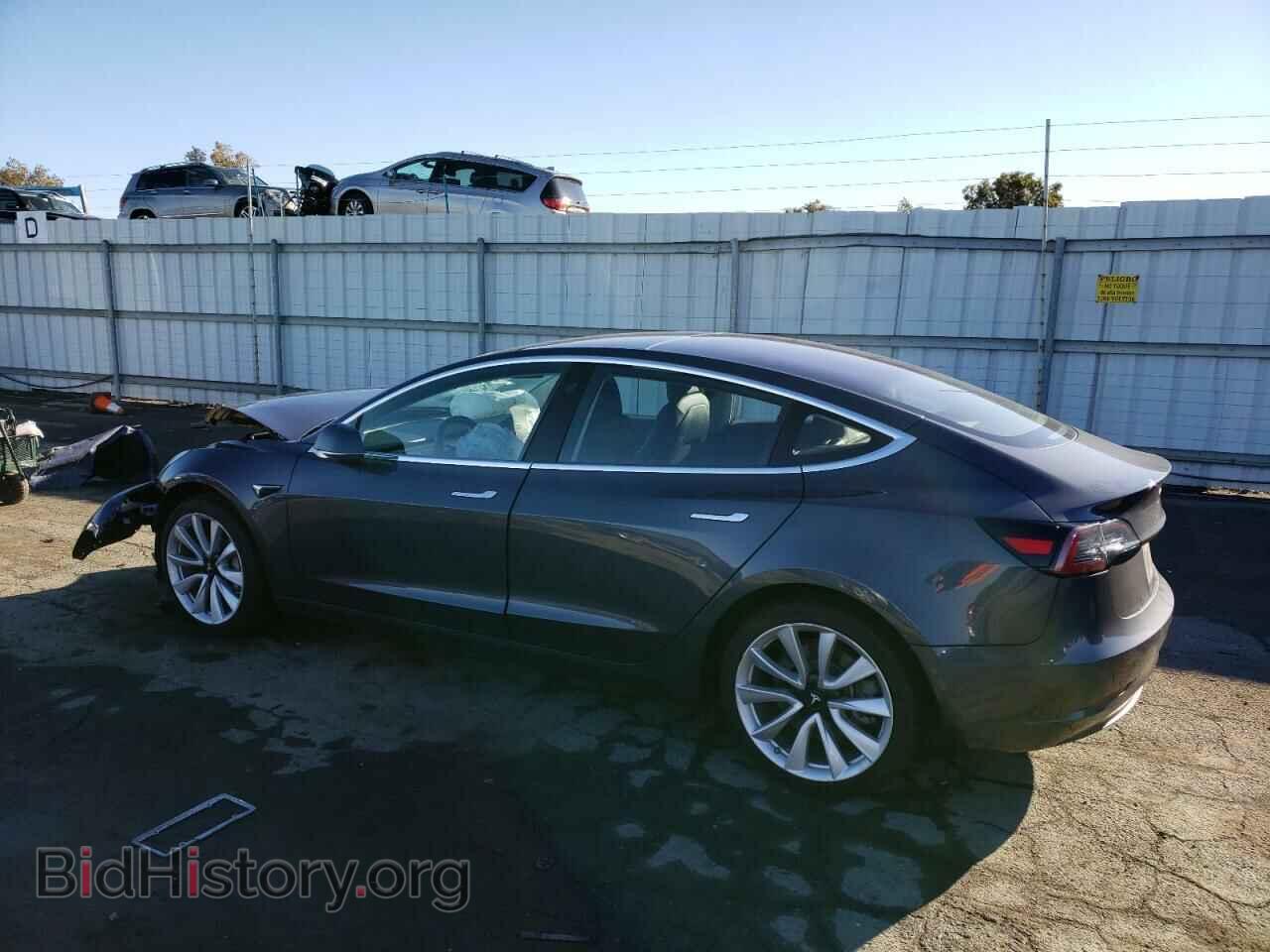 2018 TESLA MODEL 3 - VIN: 5YJ3E1EA7JF037152 - Photo 2