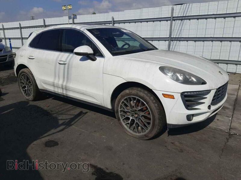 2016 Porsche MACAN (VIN WP1AB2A59GLB46733) — photo 4 of 12