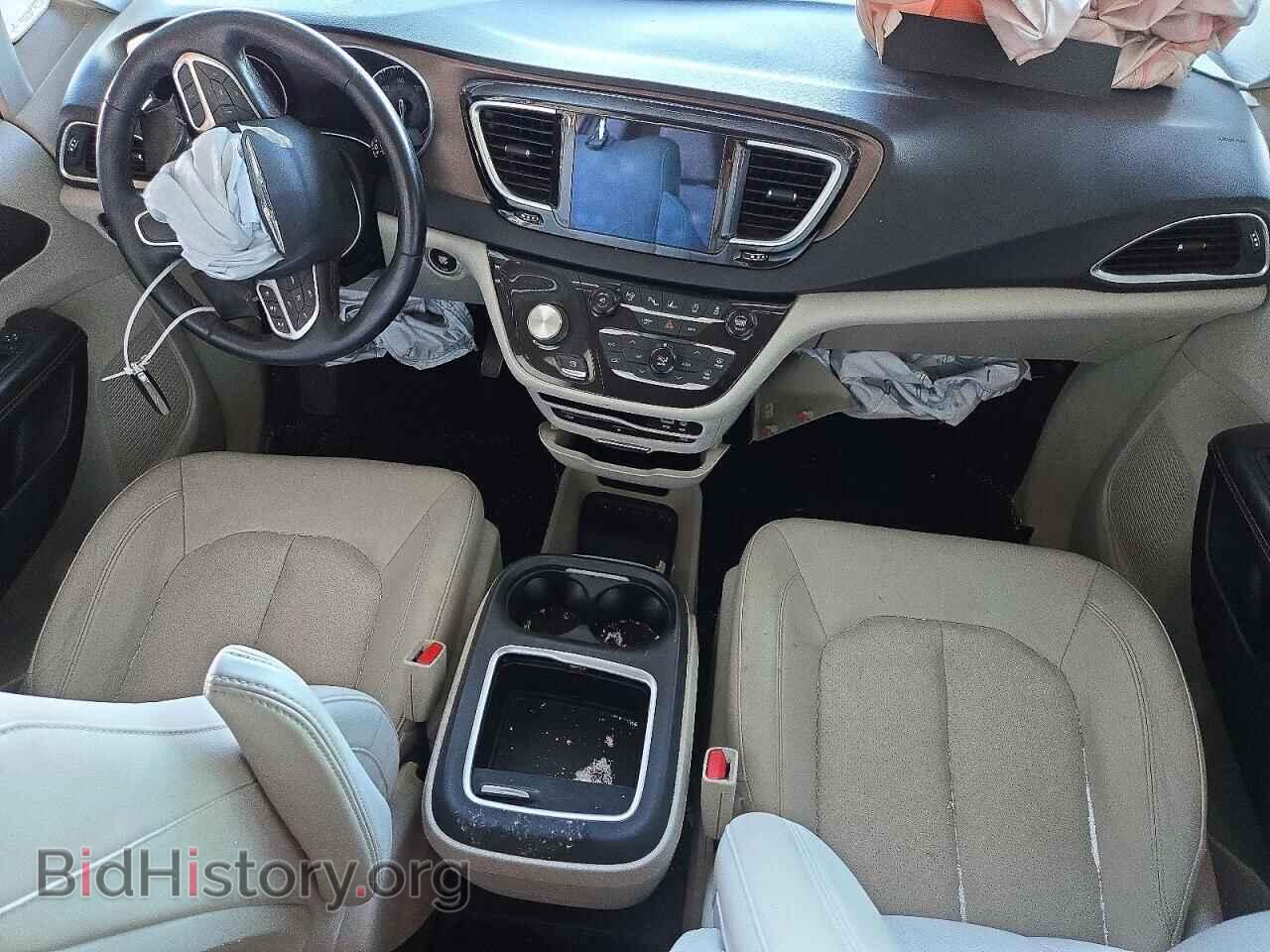 2017 CHRYSLER PACIFICA - VIN: 2C4RC1EG0HR764166 - Photo 8