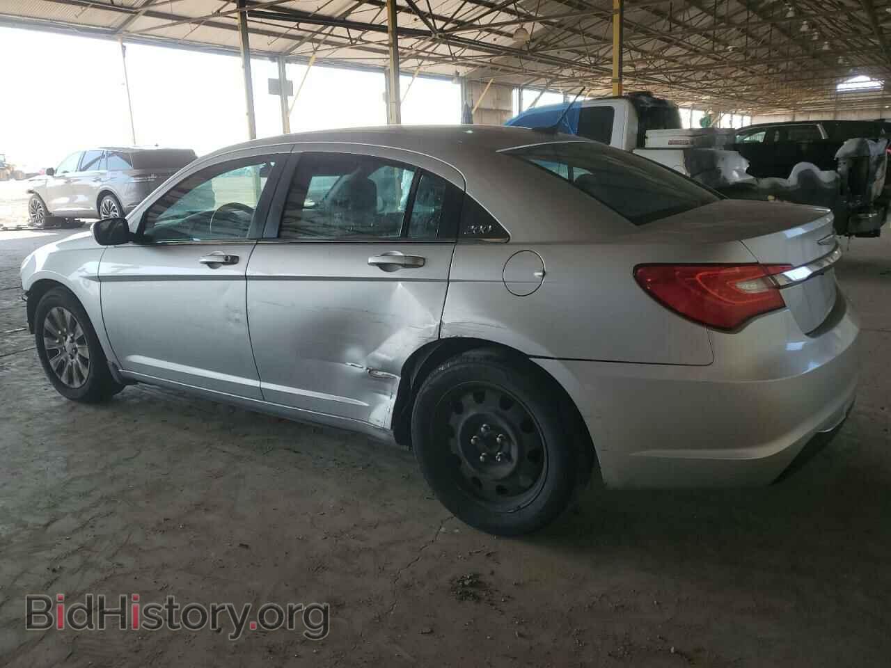 2012 CHRYSLER 200 - VIN: 1C3CCBAB0CN319443 - Фото 2