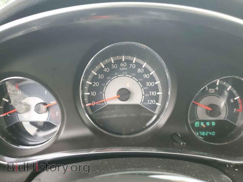 2013 Chrysler 200 (VIN 1C3CCBAB2DN733647) — photo 9 of 12