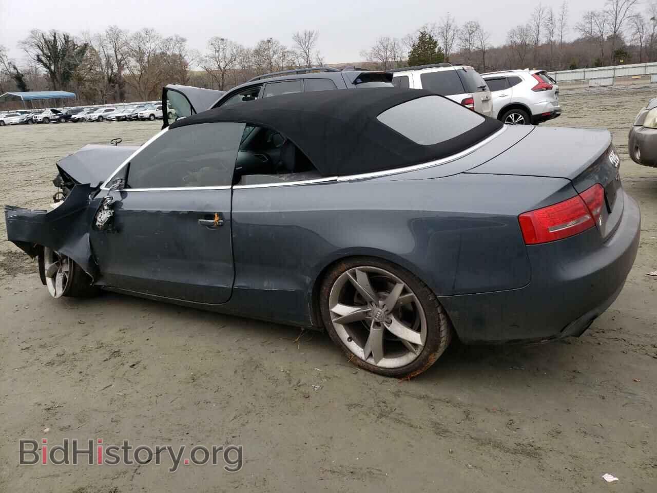 2010 AUDI A5 - VIN: WAULFAFH2AN021982 - Photo 2