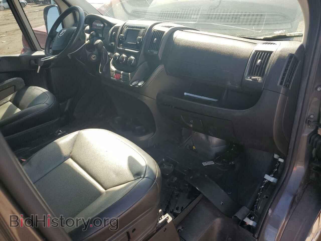 2014 RAM All Models - VIN: 3C6TRVBG2EE109799 - Фото 8