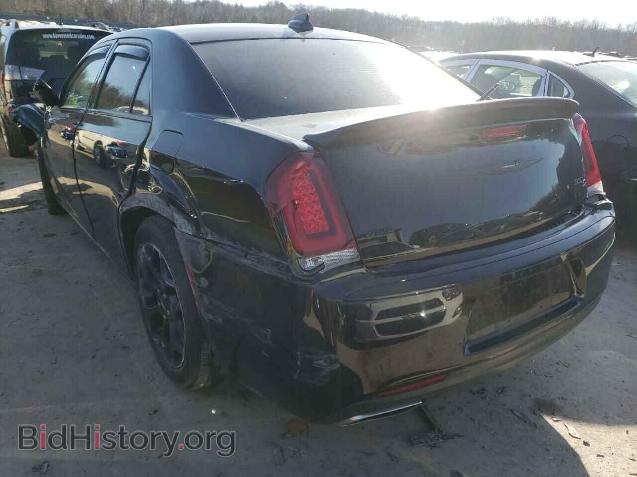 2019 CHRYSLER 300 - VIN: 2C3CCAGG7KH542907 - Фото 3