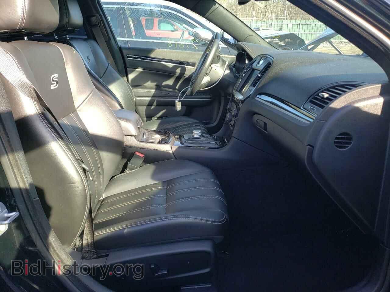 2019 CHRYSLER 300 - VIN: 2C3CCAGG7KH542907 - Фото 5
