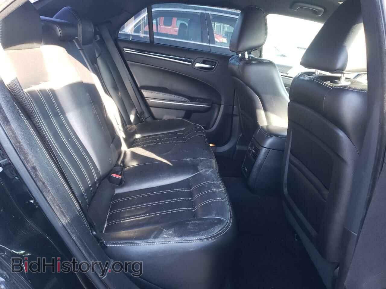 2019 CHRYSLER 300 - VIN: 2C3CCAGG7KH542907 - Фото 6