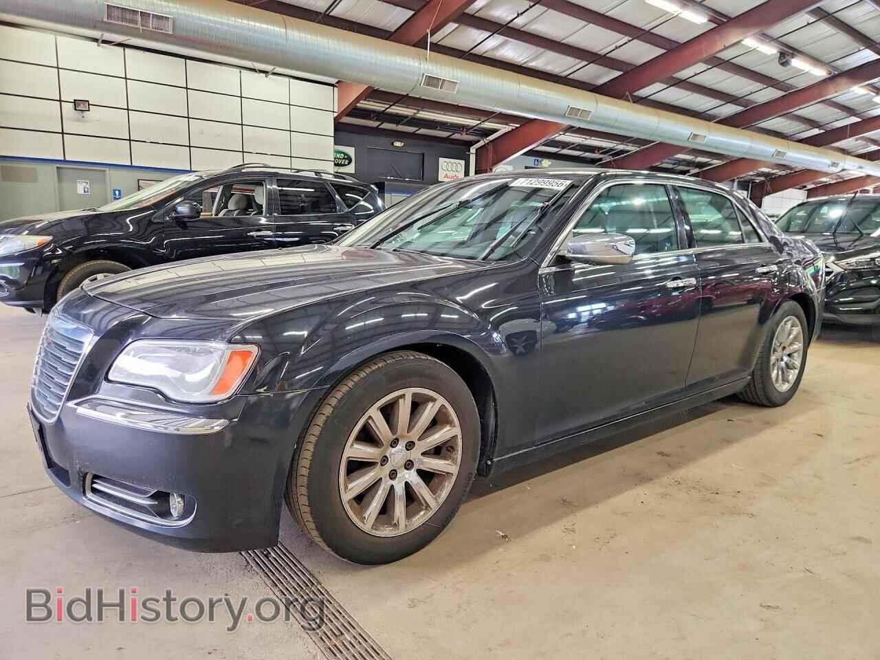 Фотография 2C3CCAET0DH666309 - CHRYSLER 300 2013